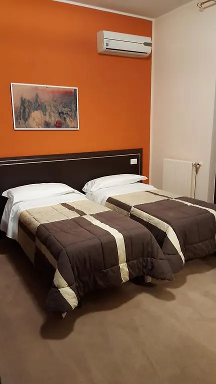 B&B Bed& Fly - Mamma Mia Azzano San Paolo 0*,  Italia